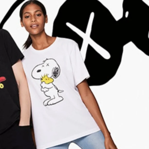 KAWS x Peanuts Uniqlo UT T-shirt 2017, NEW - Picture 2 of 10